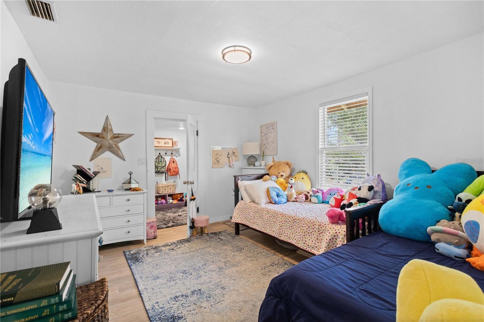 2915 LYNNHURST ST, SARASOTA, FL, 34239