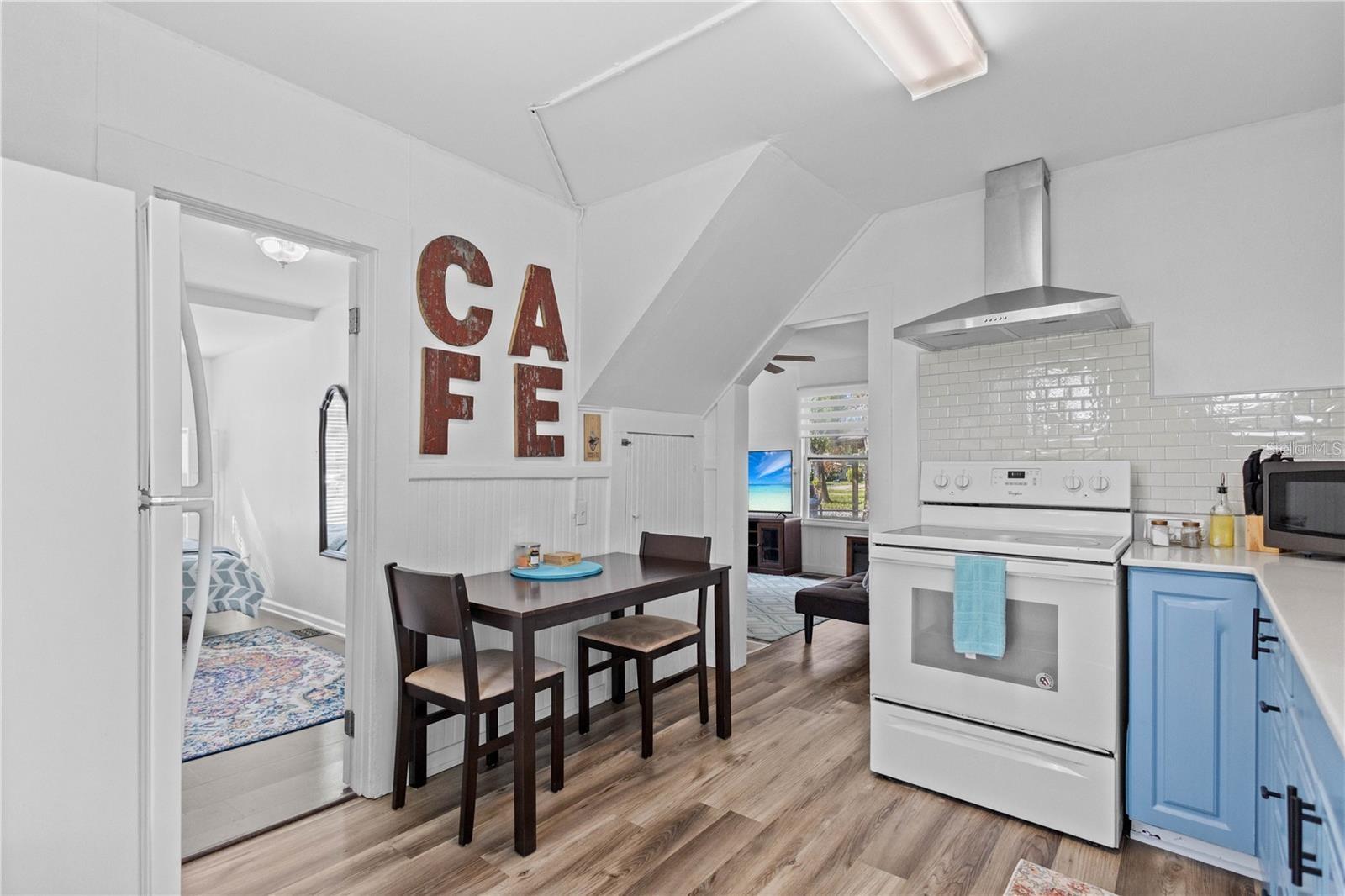 2915 LYNNHURST ST, SARASOTA, FL, 34239