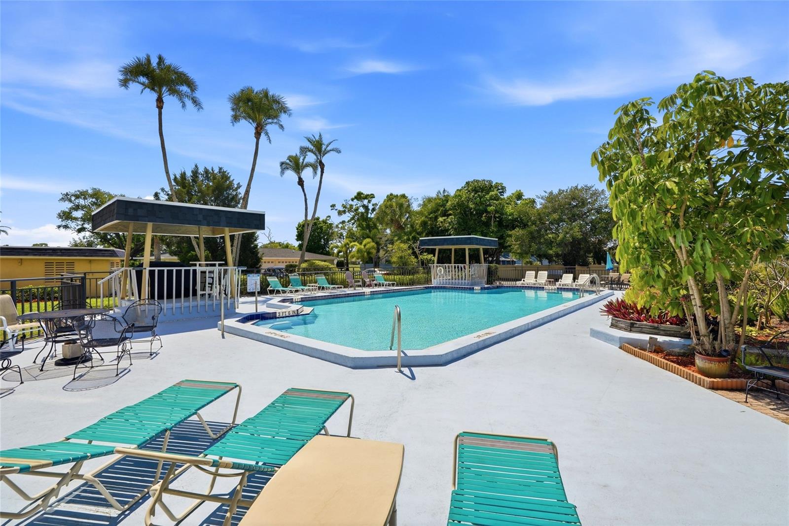 8950 PARK BLVD #510, SEMINOLE, FL, 33777