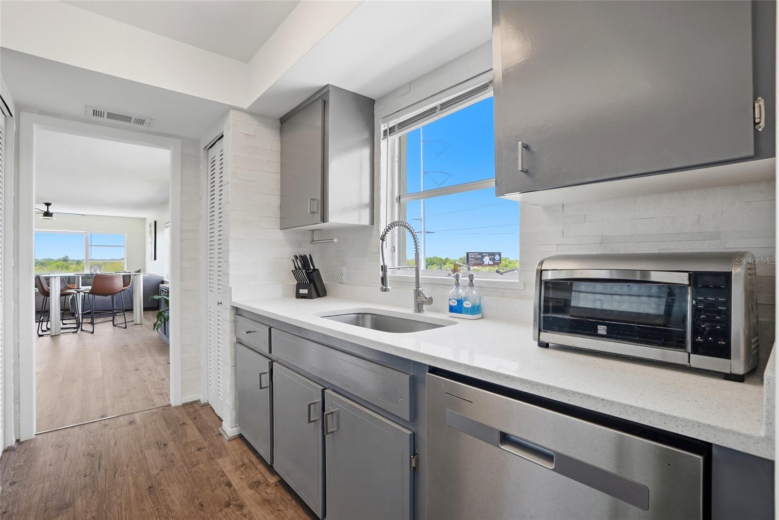 8950 PARK BLVD #510, SEMINOLE, FL, 33777