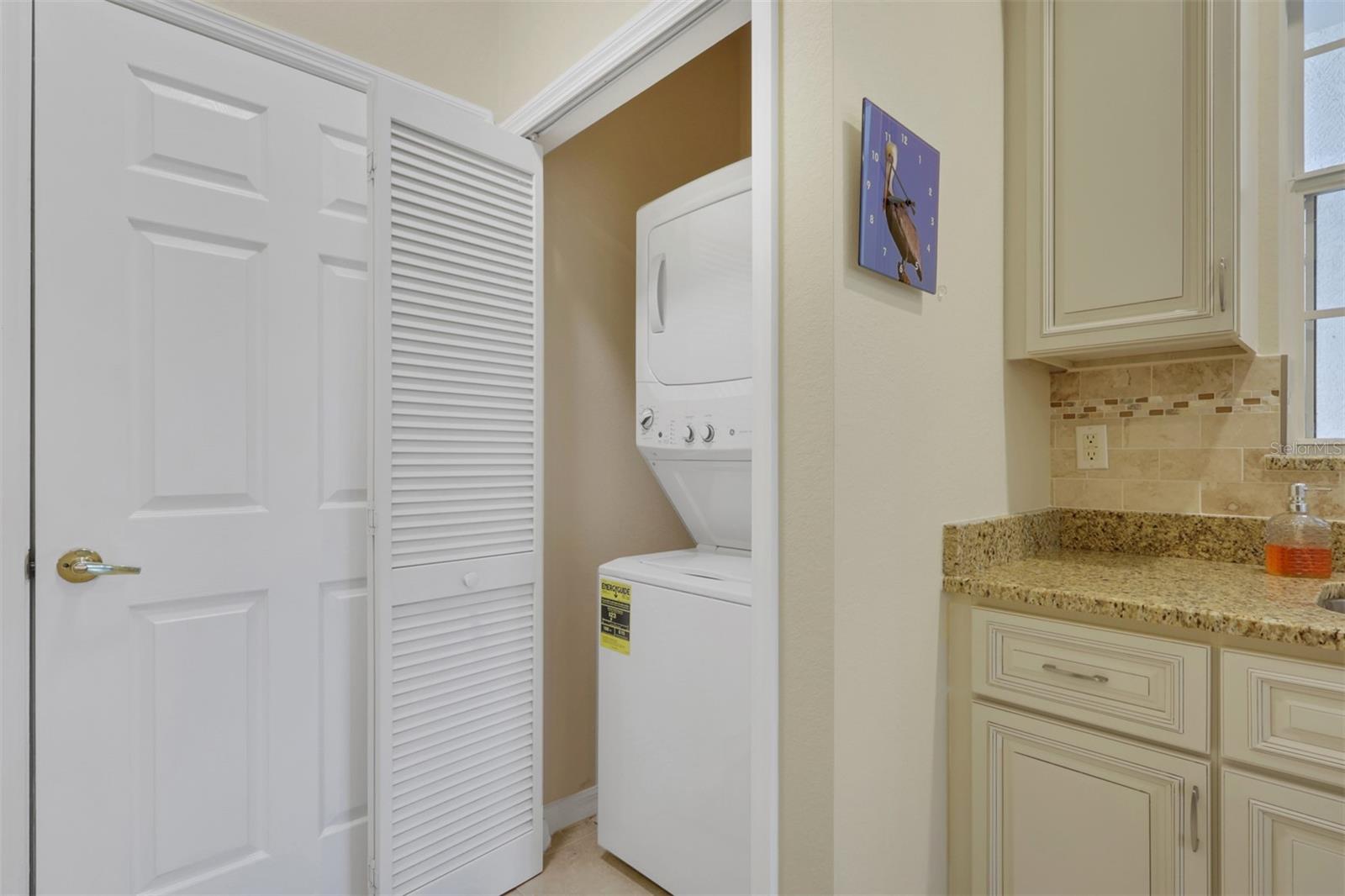 2475 MAGNOLIA CIR, NORTH PORT, FL, 34289