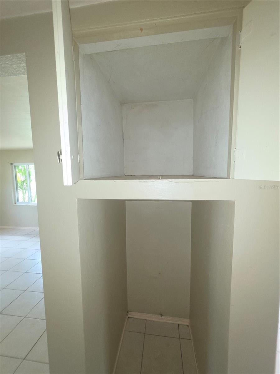 725 43RD AVE N, ST PETERSBURG, FL, 33703