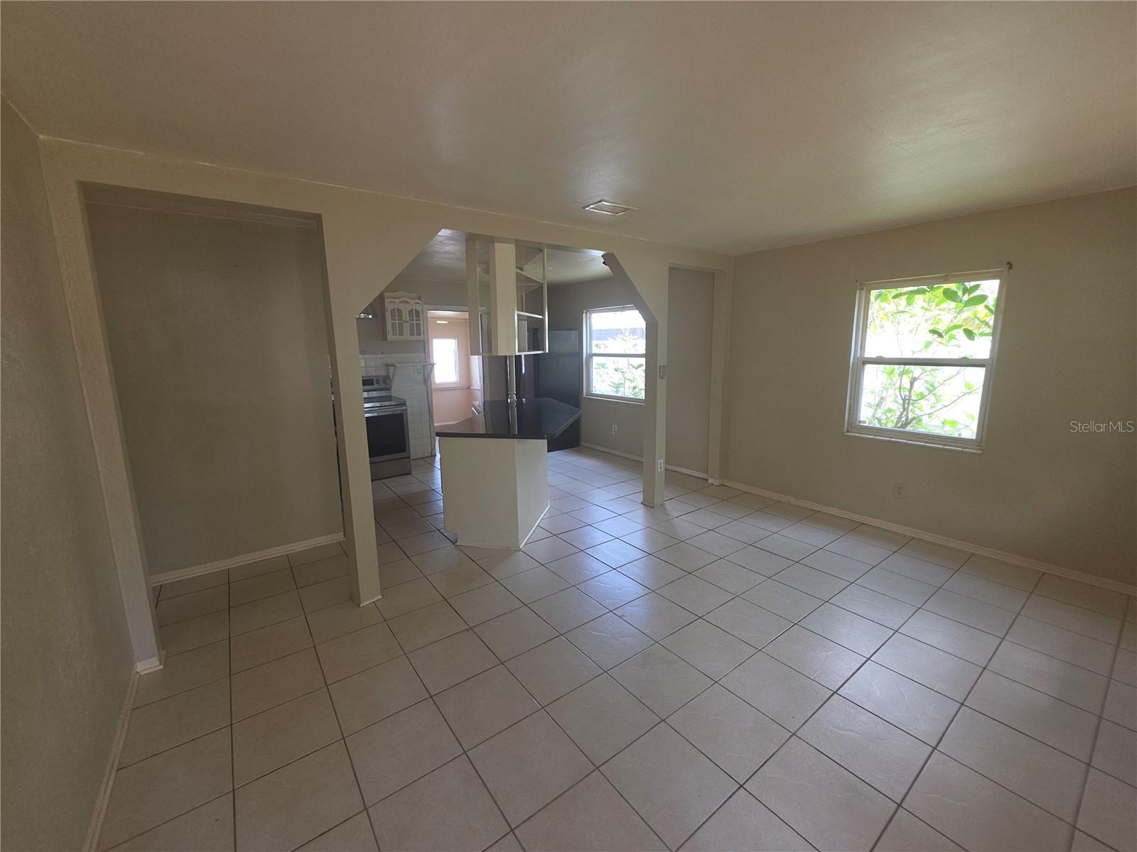 725 43RD AVE N, ST PETERSBURG, FL, 33703