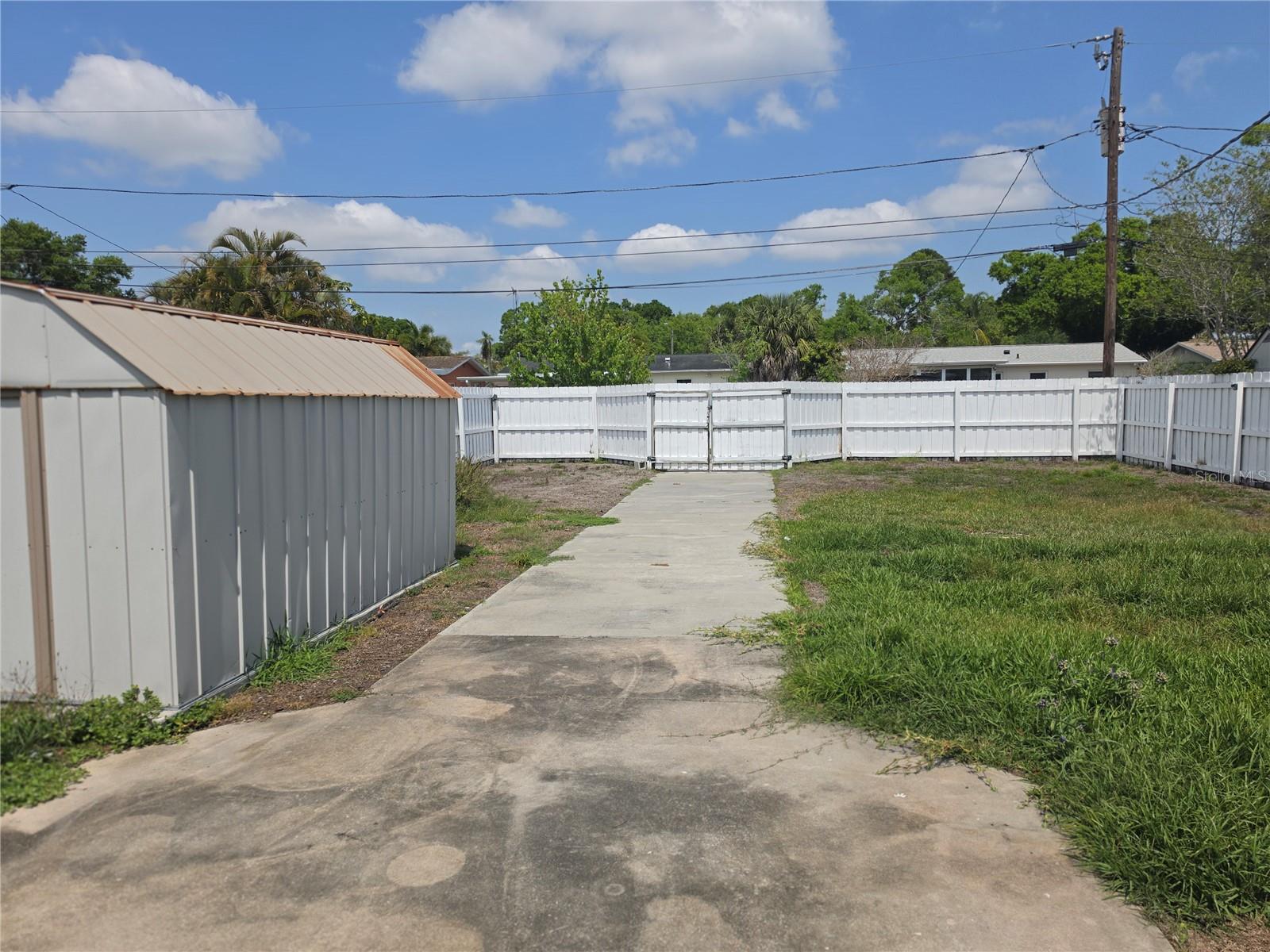 725 43RD AVE N, ST PETERSBURG, FL, 33703