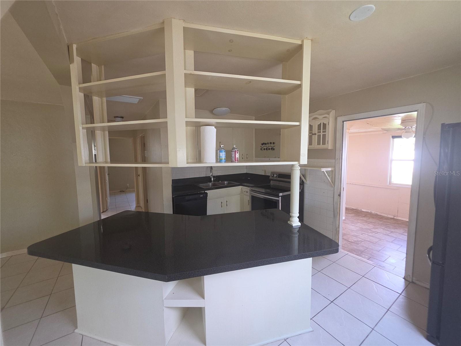 725 43RD AVE N, ST PETERSBURG, FL, 33703