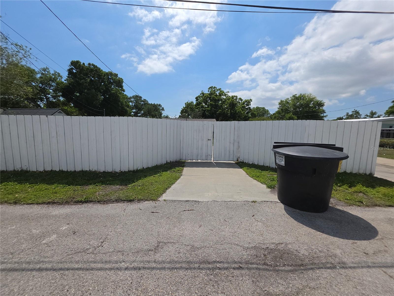 725 43RD AVE N, ST PETERSBURG, FL, 33703