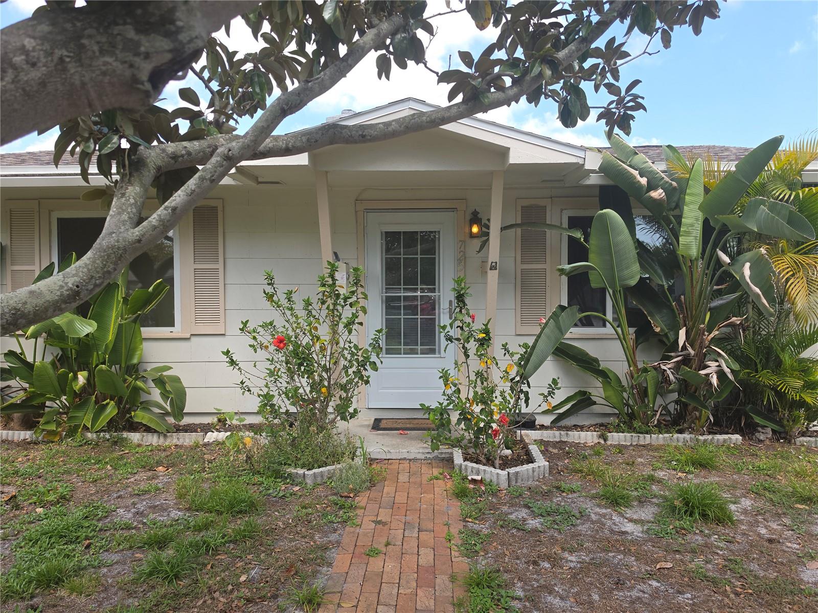 725 43RD AVE N, ST PETERSBURG, FL, 33703