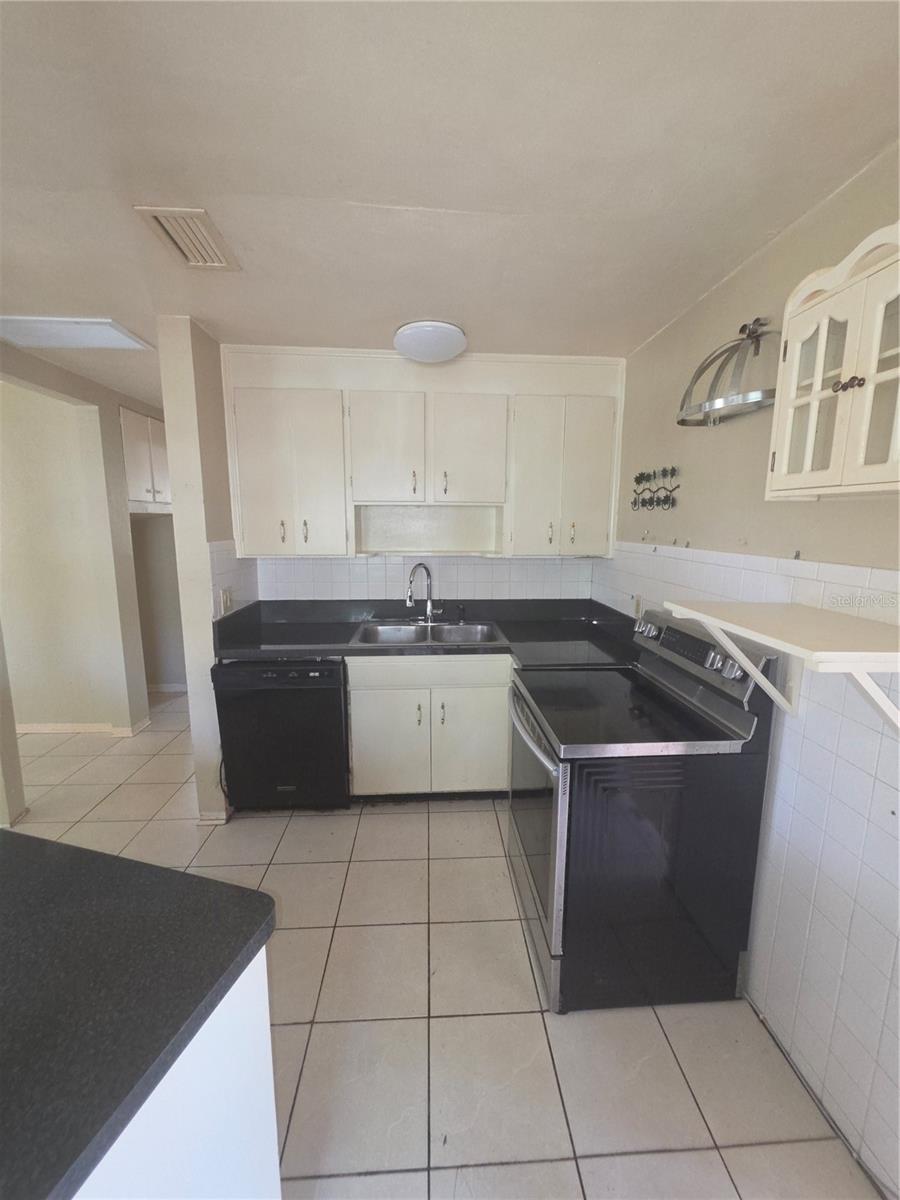 725 43RD AVE N, ST PETERSBURG, FL, 33703