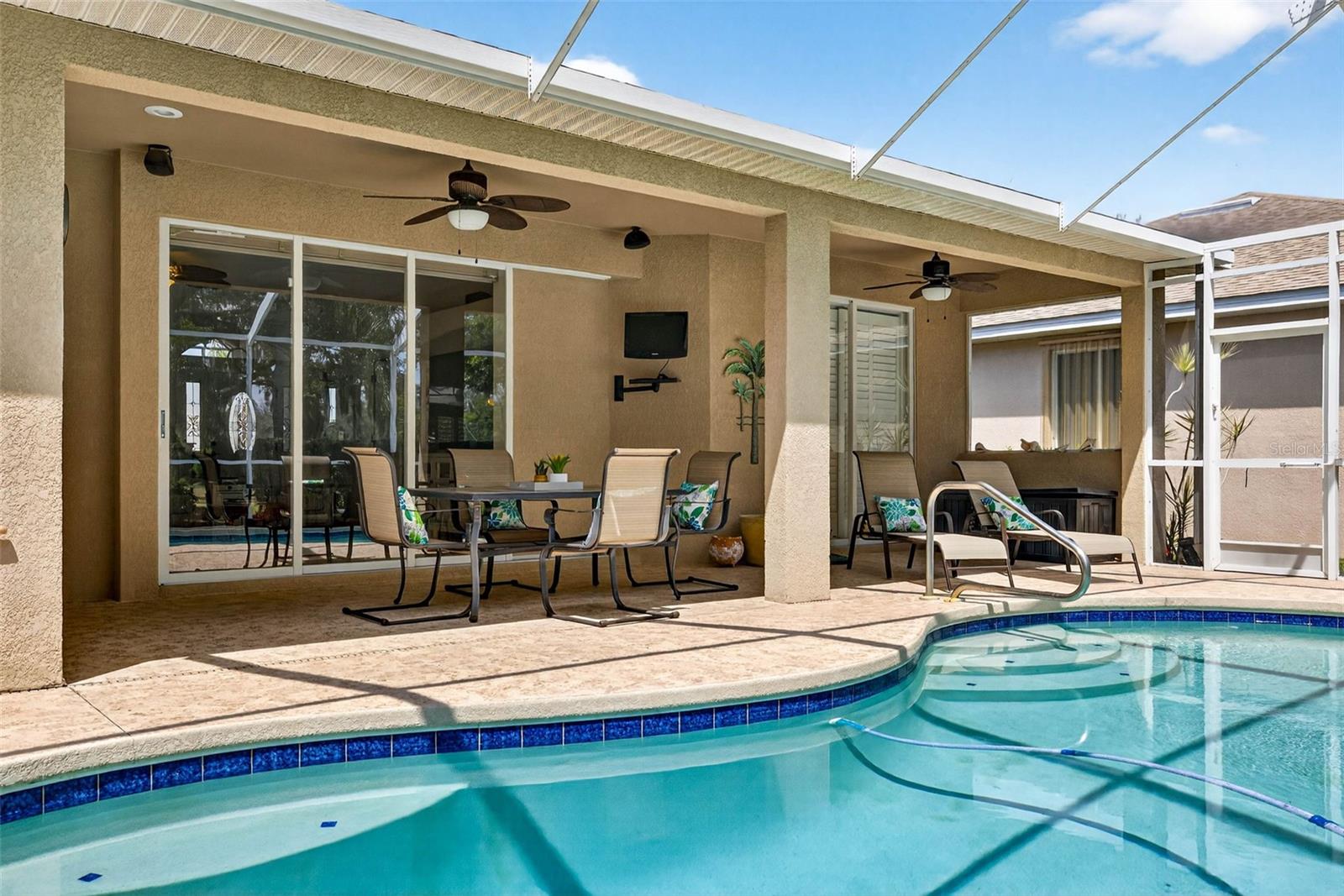 3819 SALIDA DELSOL DR, SUN CITY CENTER, FL, 33573