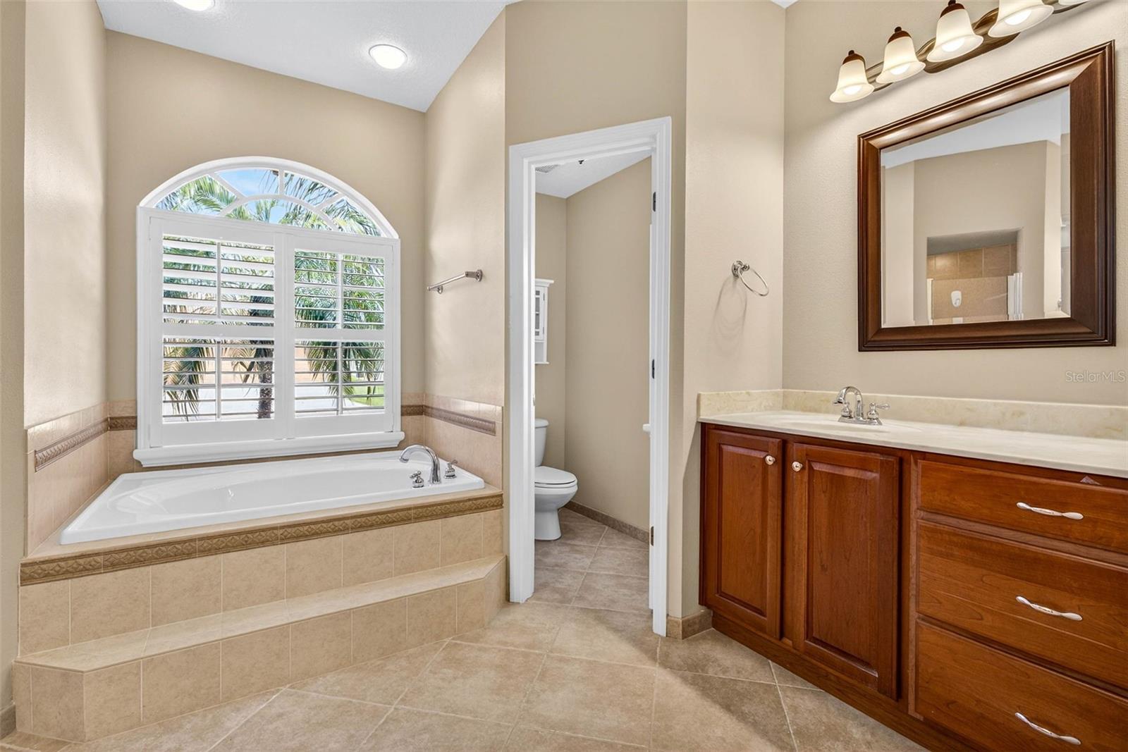 3819 SALIDA DELSOL DR, SUN CITY CENTER, FL, 33573