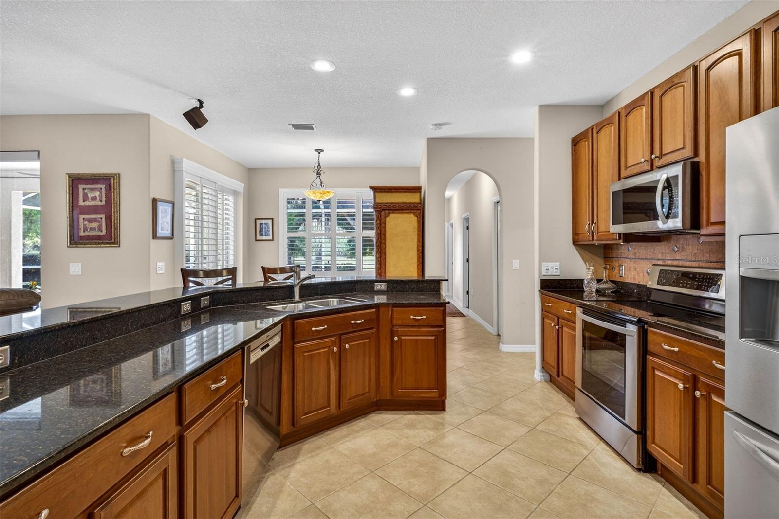 3819 SALIDA DELSOL DR, SUN CITY CENTER, FL, 33573