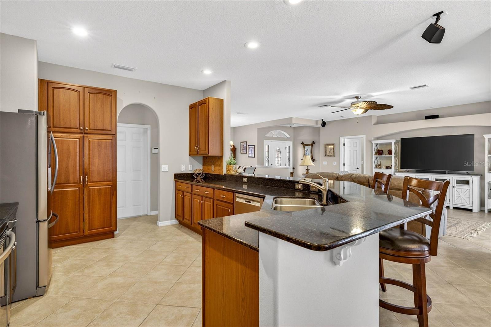 3819 SALIDA DELSOL DR, SUN CITY CENTER, FL, 33573