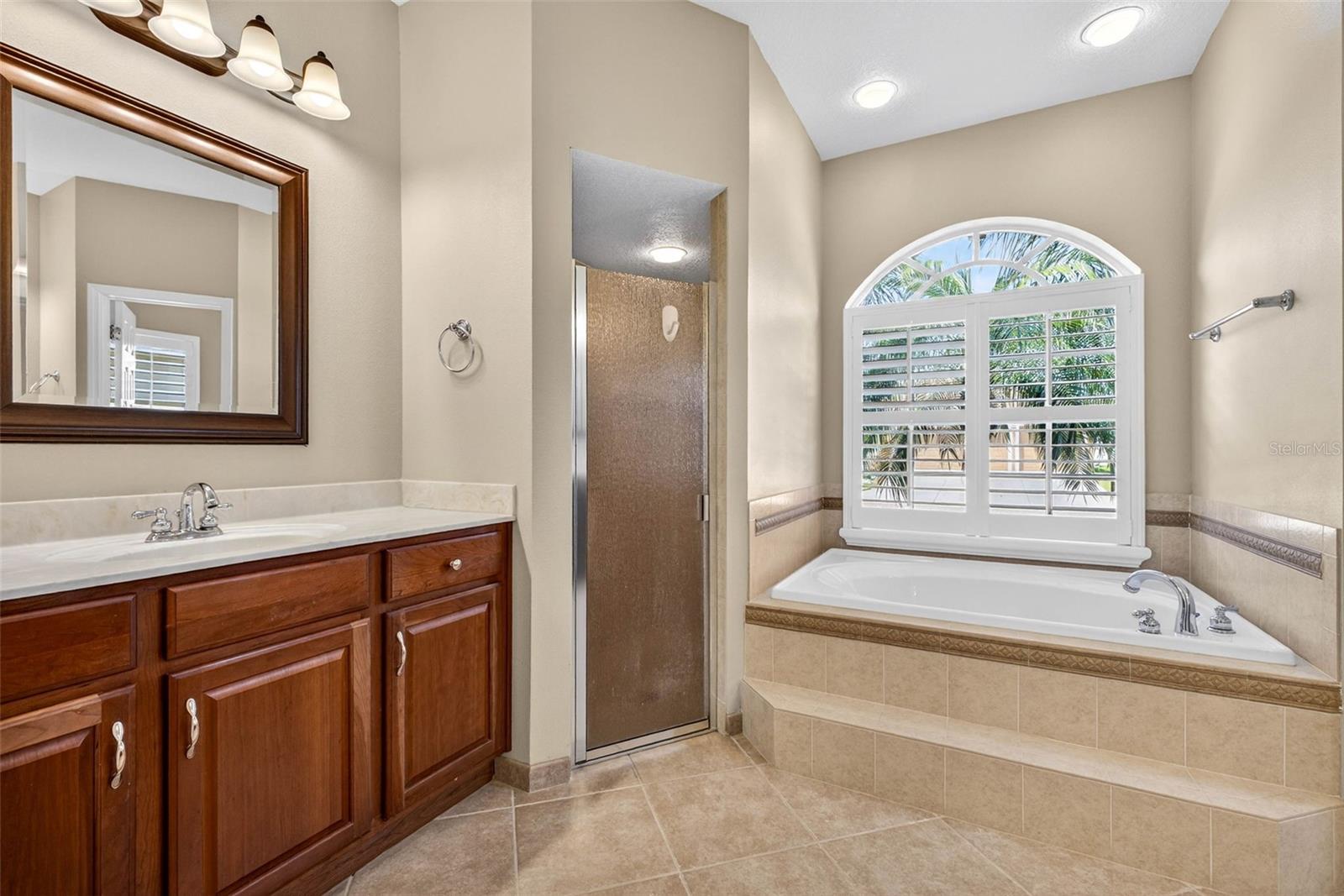 3819 SALIDA DELSOL DR, SUN CITY CENTER, FL, 33573