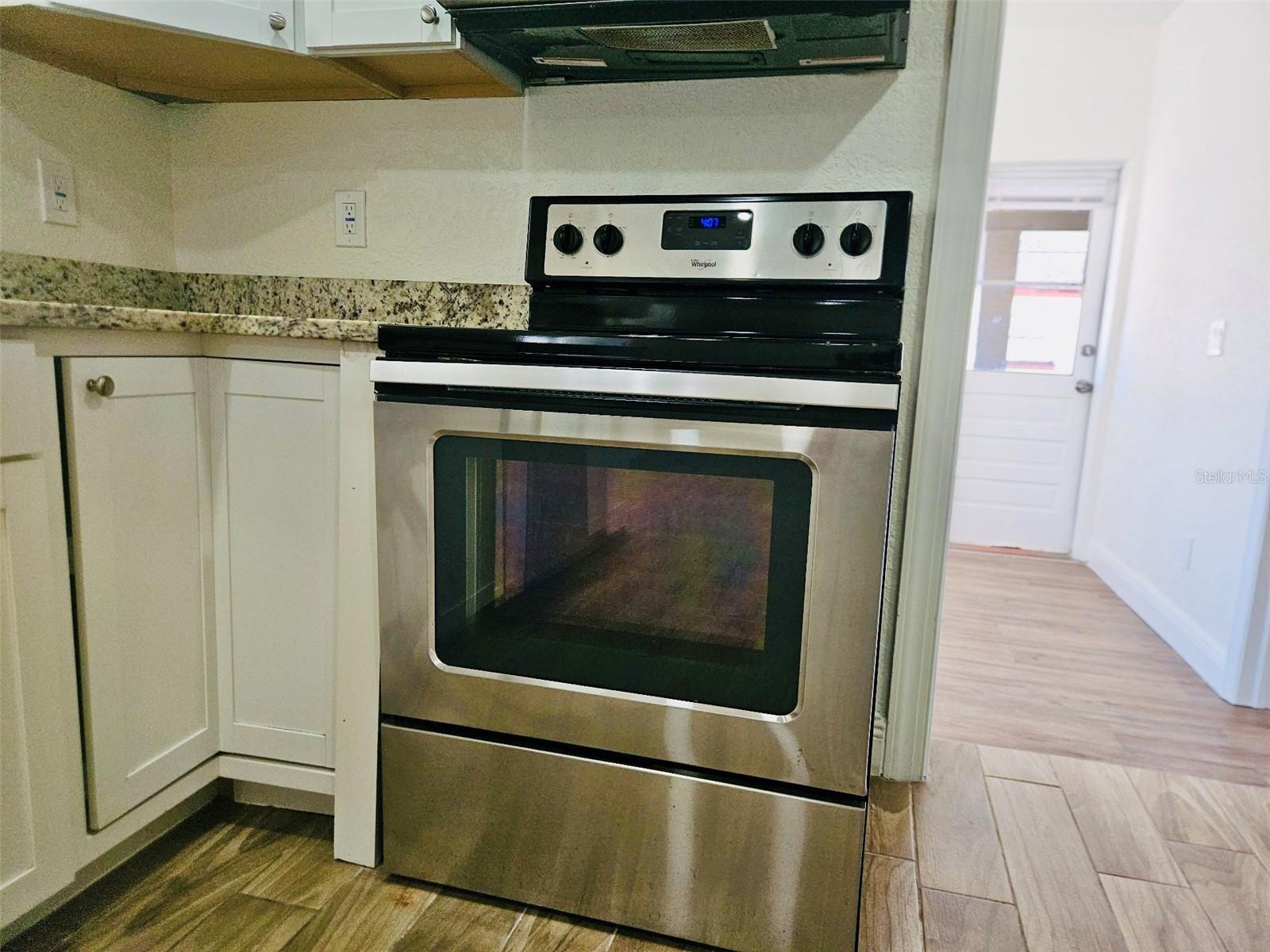1607 BELL SHOALS RD, BRANDON, FL, 33511
