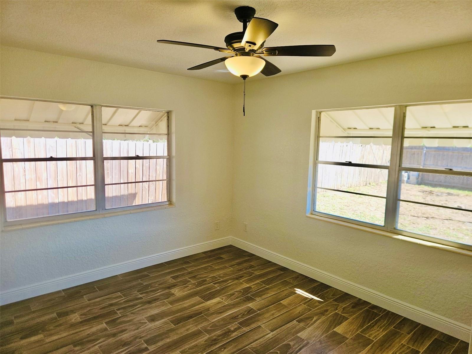1607 BELL SHOALS RD, BRANDON, FL, 33511