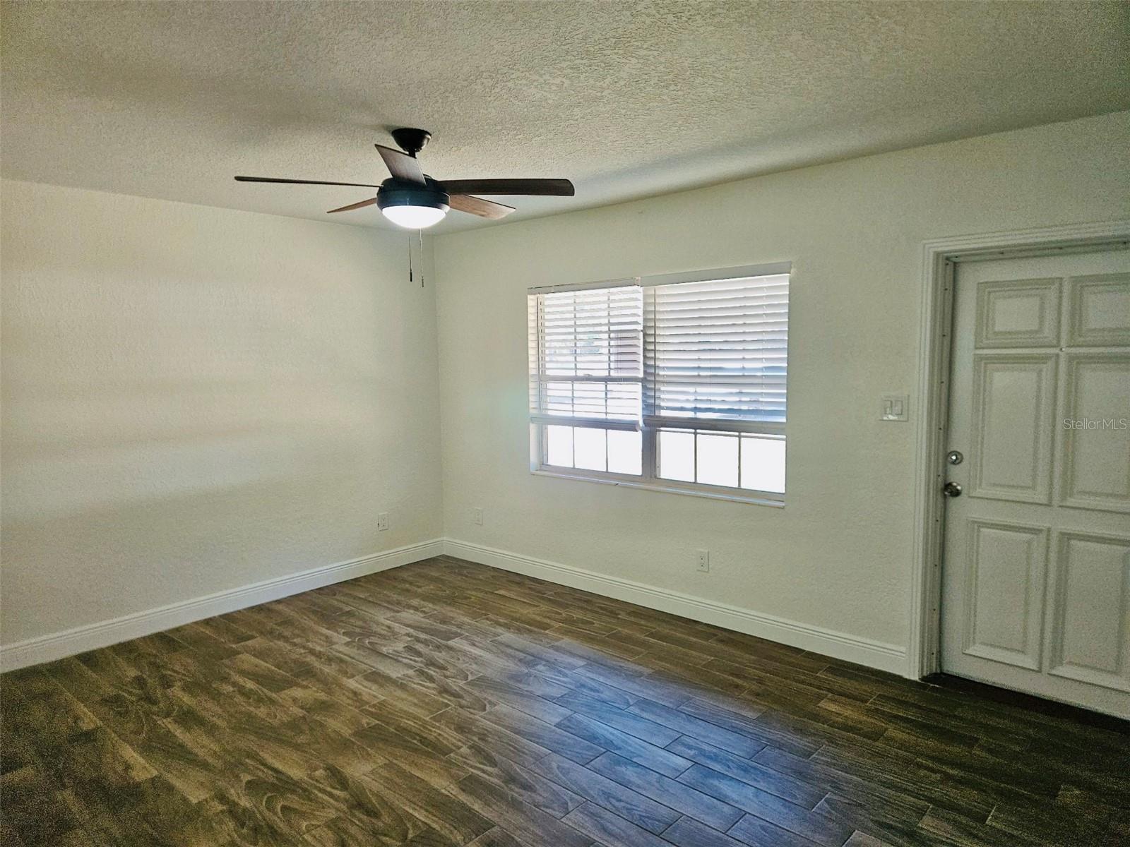1607 BELL SHOALS RD, BRANDON, FL, 33511