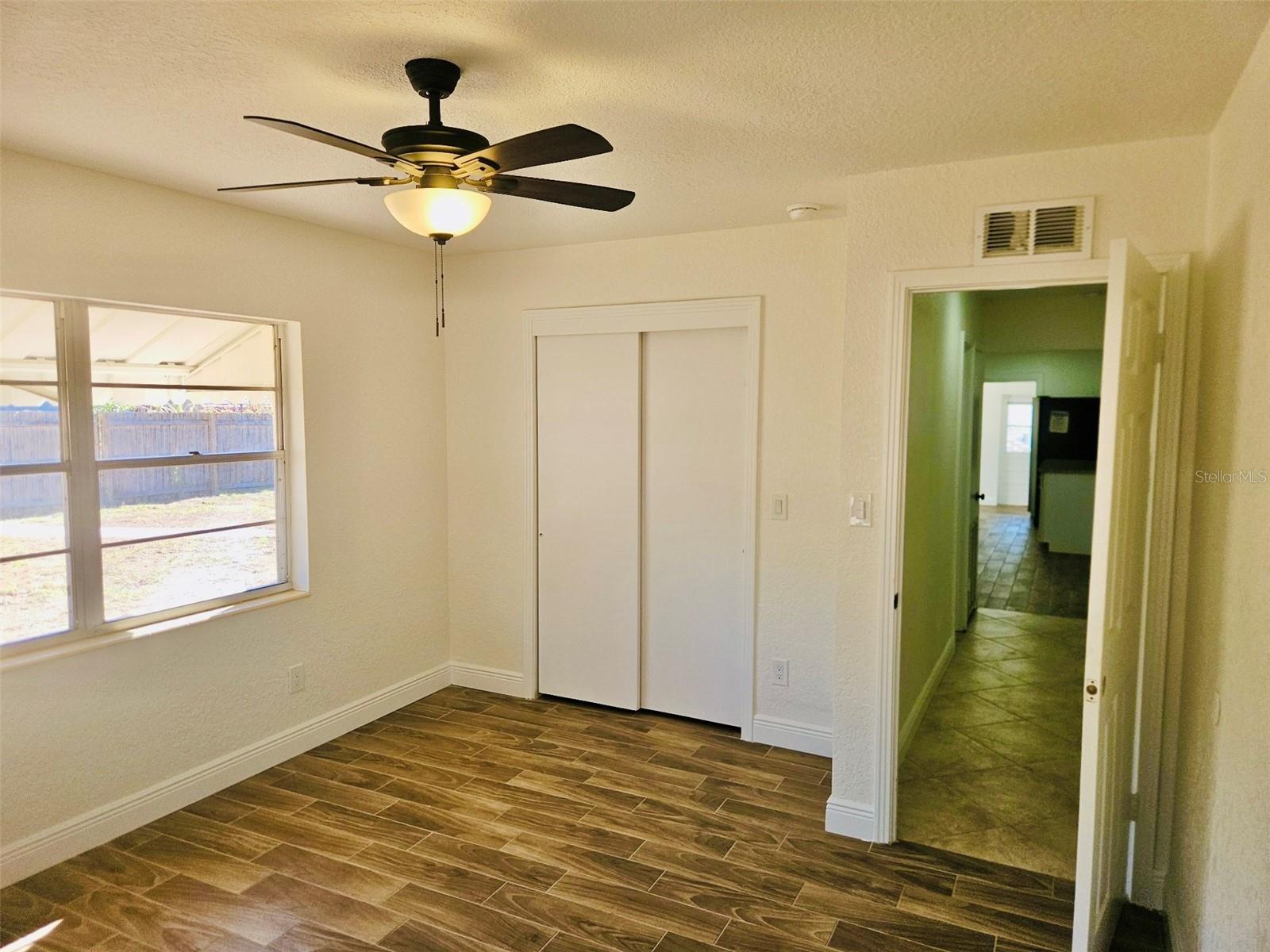 1607 BELL SHOALS RD, BRANDON, FL, 33511