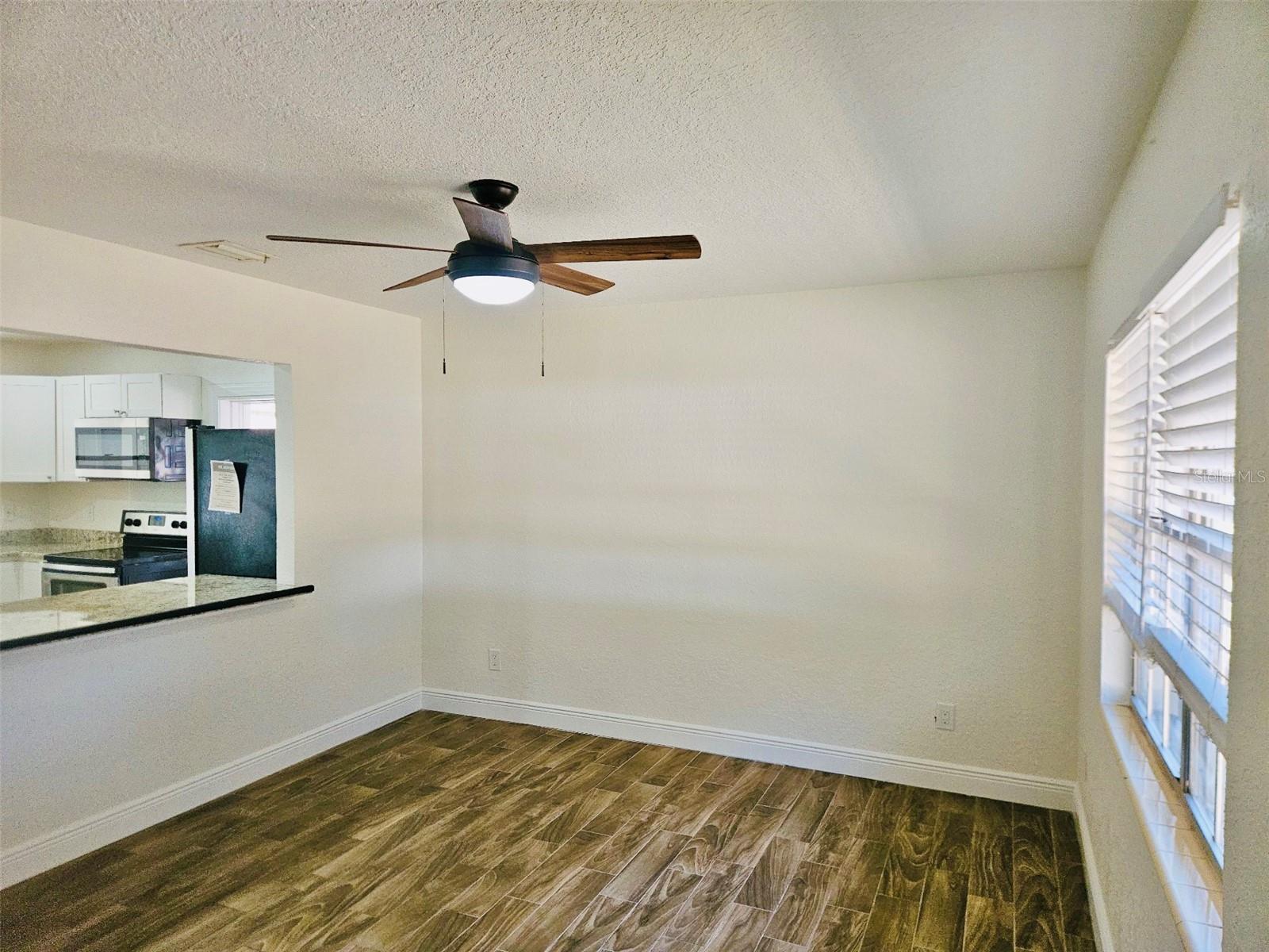 1607 BELL SHOALS RD, BRANDON, FL, 33511