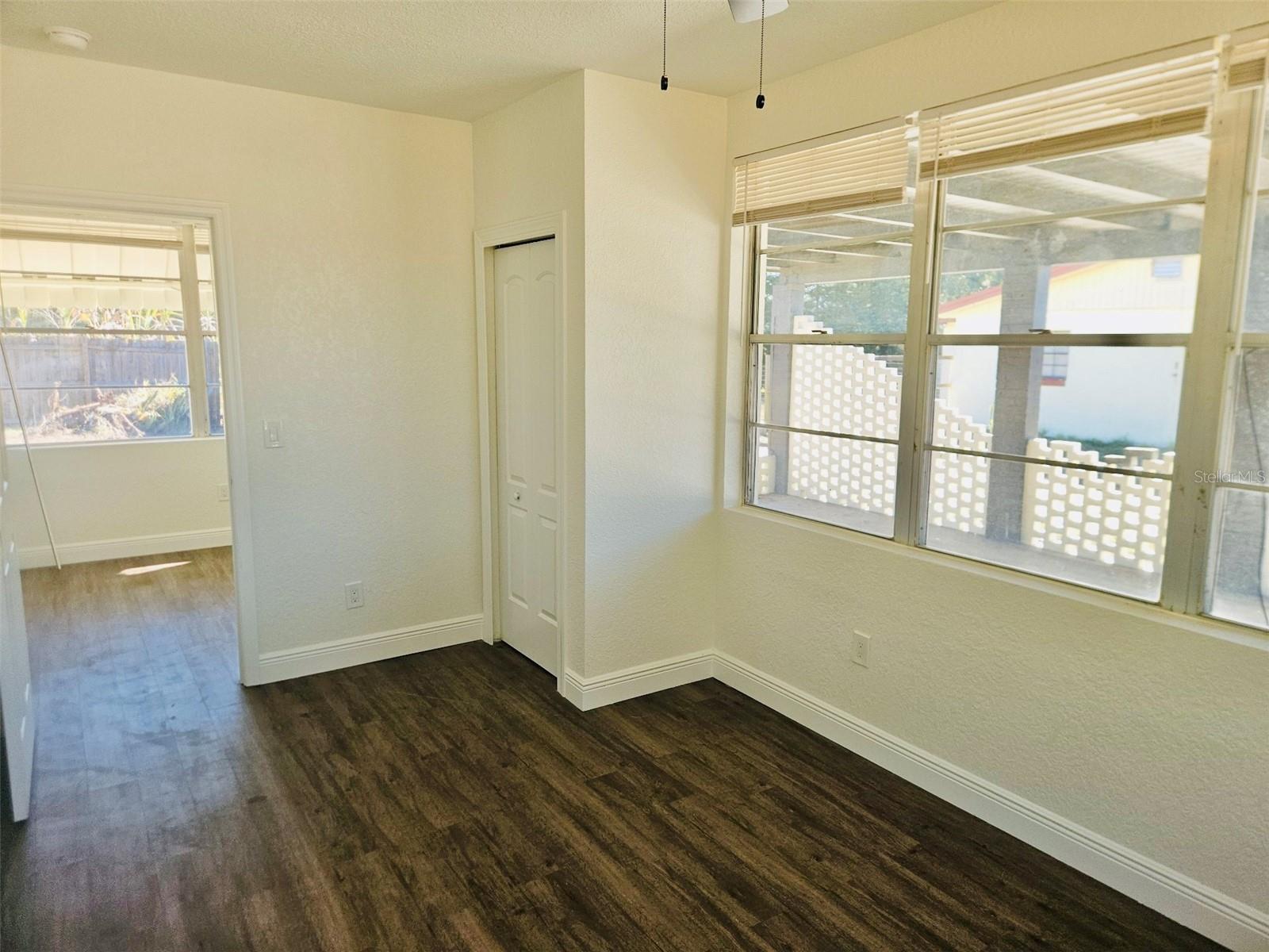 1607 BELL SHOALS RD, BRANDON, FL, 33511