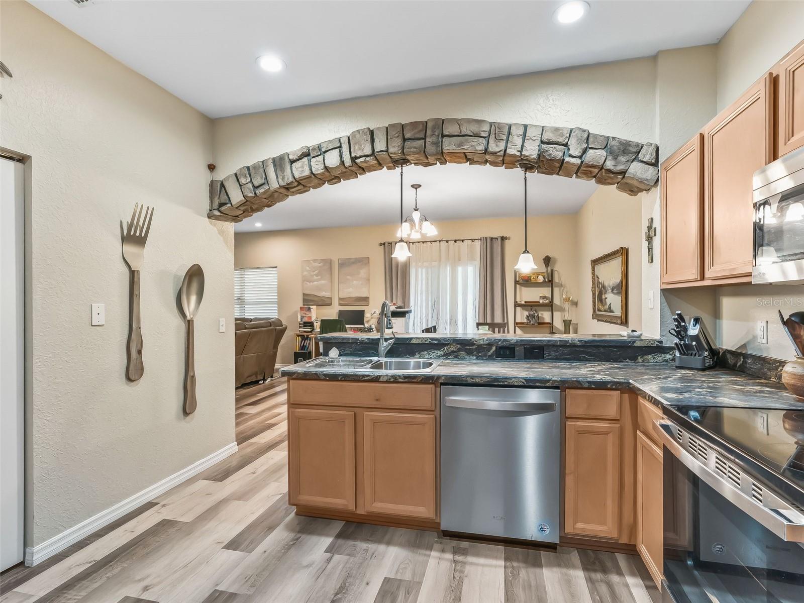 4904 NE 123RD LN, OXFORD, FL, 34484
