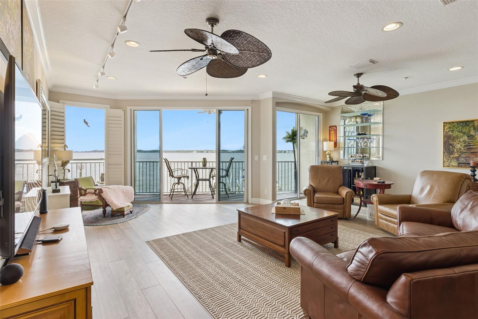 137 BRENT CIR, OLDSMAR, FL, 34677