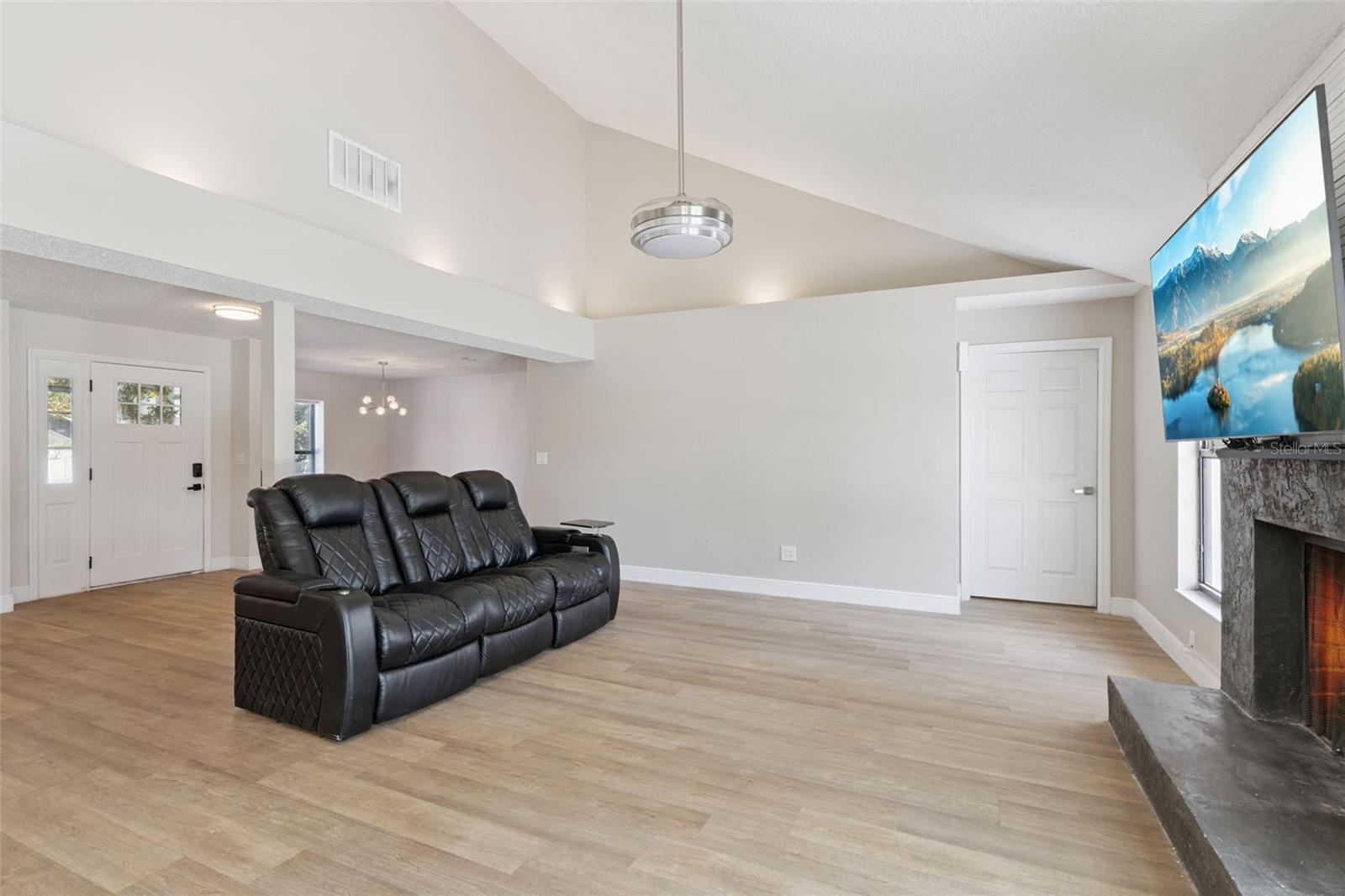 1528 CUTHILL WAY, CASSELBERRY, FL, 32707