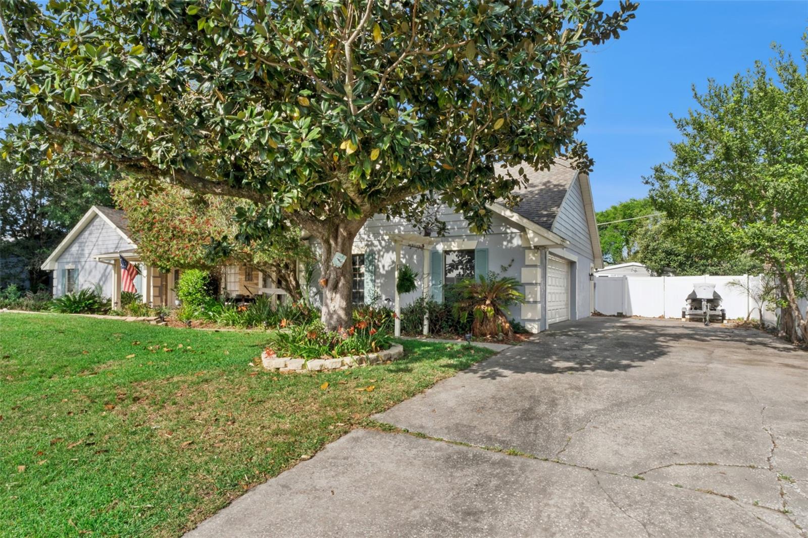 2002 FAIRWAY DR, EUSTIS, FL, 32726