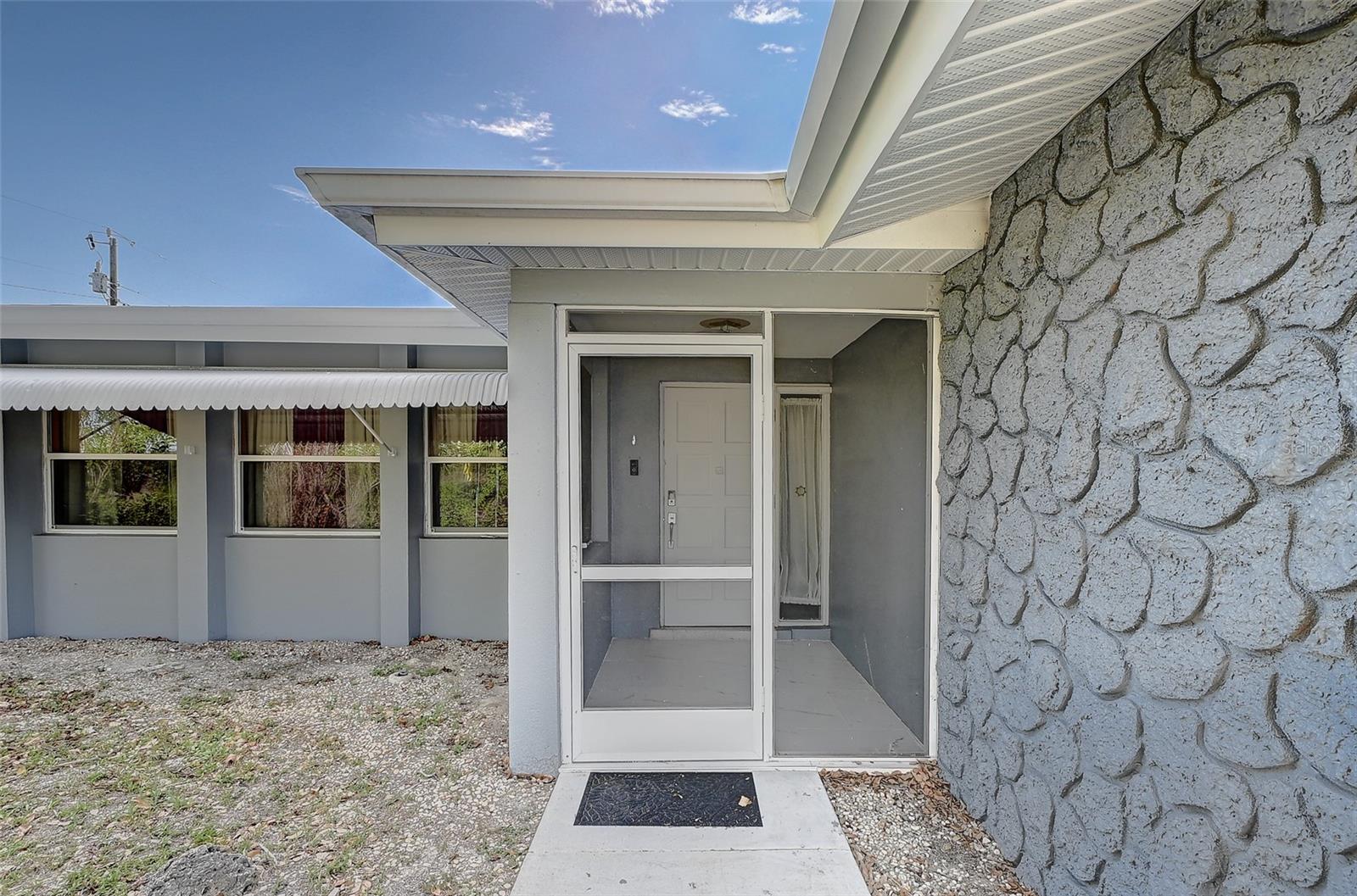 1678 COUNTRY CLUB PKWY, LEHIGH ACRES, FL, 33936