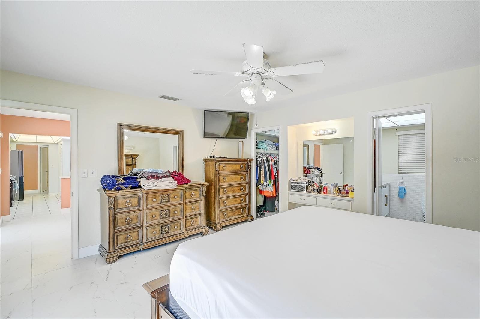 1678 COUNTRY CLUB PKWY, LEHIGH ACRES, FL, 33936