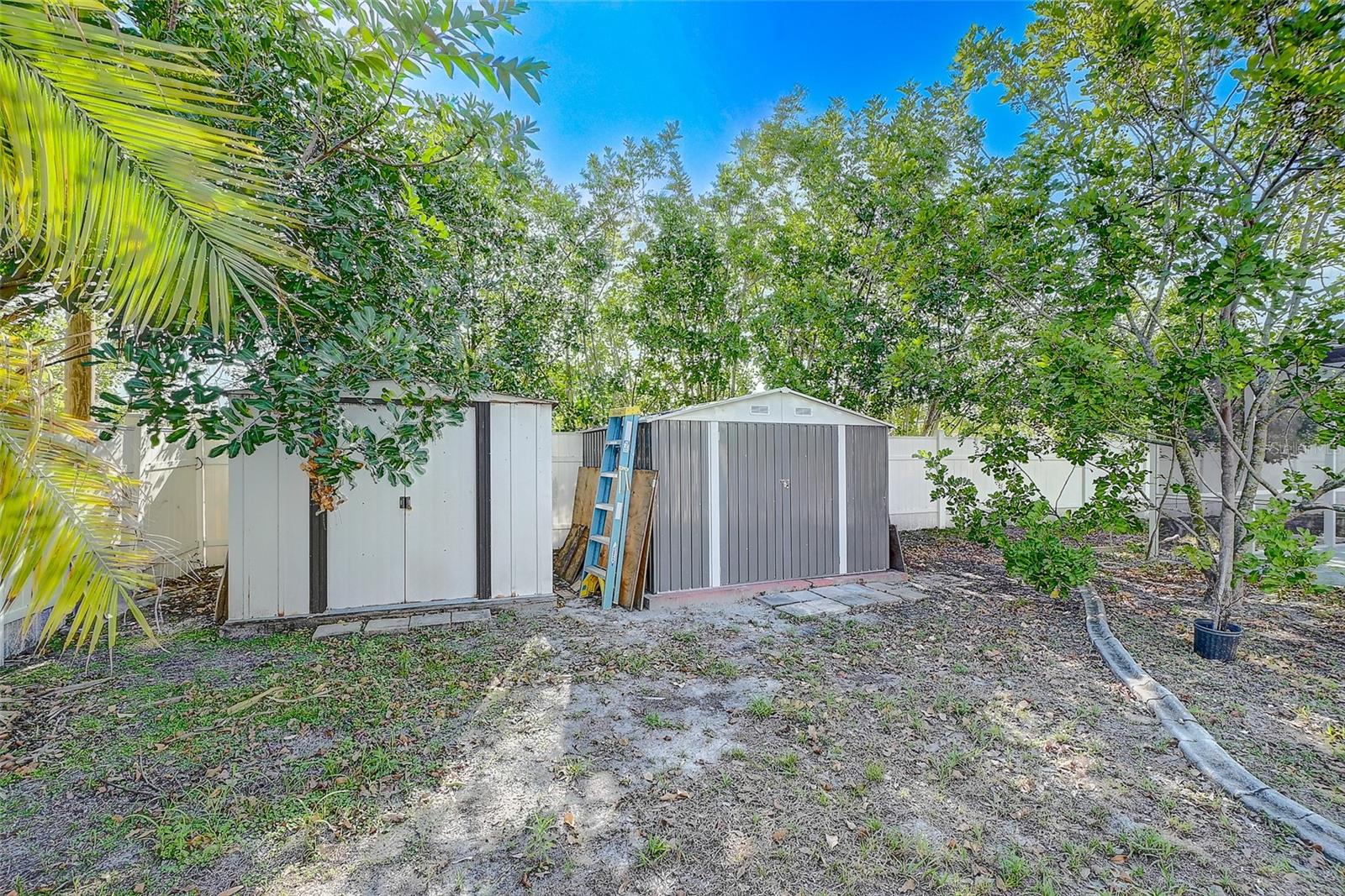 1678 COUNTRY CLUB PKWY, LEHIGH ACRES, FL, 33936