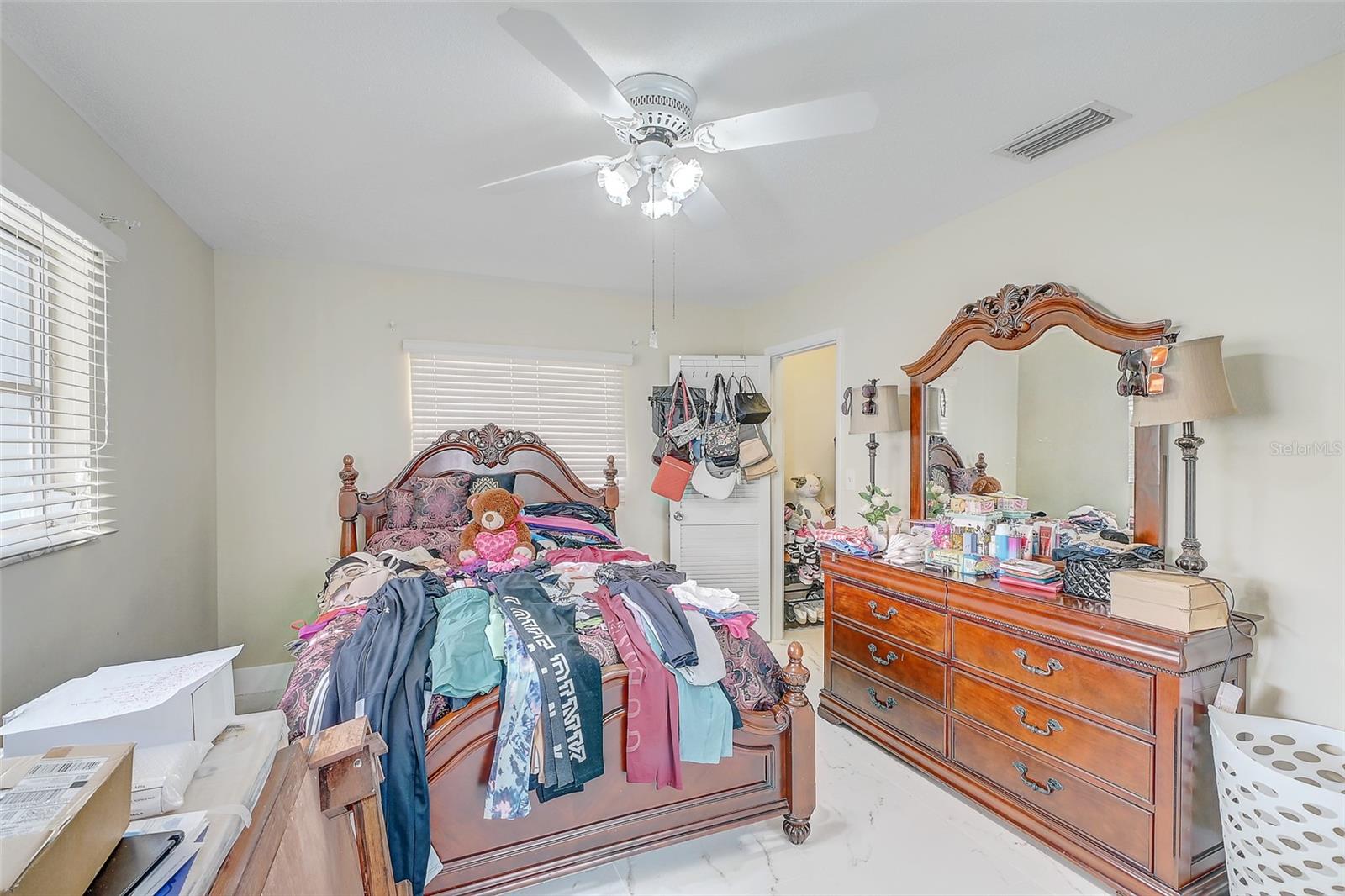 1678 COUNTRY CLUB PKWY, LEHIGH ACRES, FL, 33936