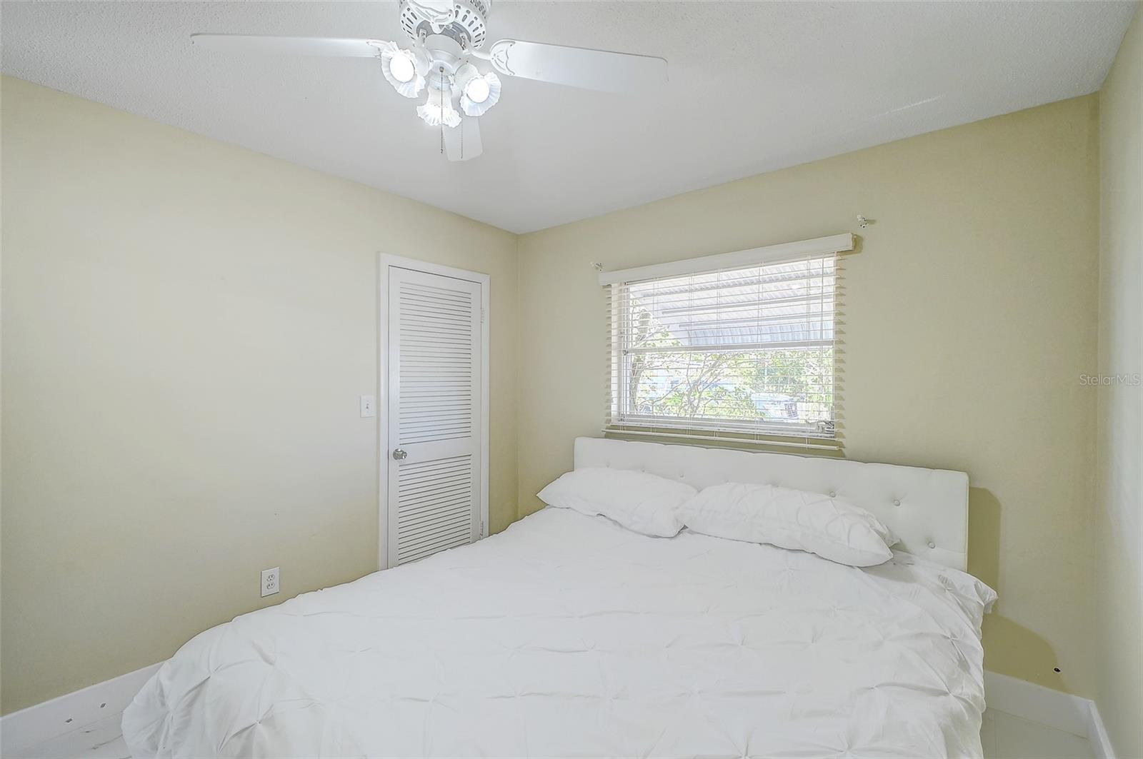 1678 COUNTRY CLUB PKWY, LEHIGH ACRES, FL, 33936