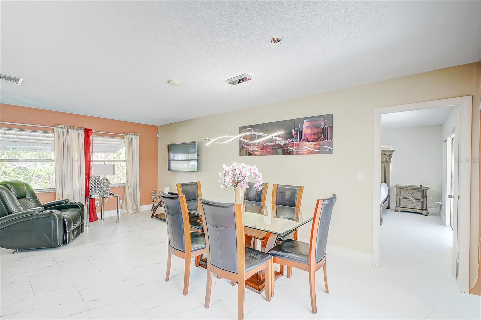 1678 COUNTRY CLUB PKWY, LEHIGH ACRES, FL, 33936