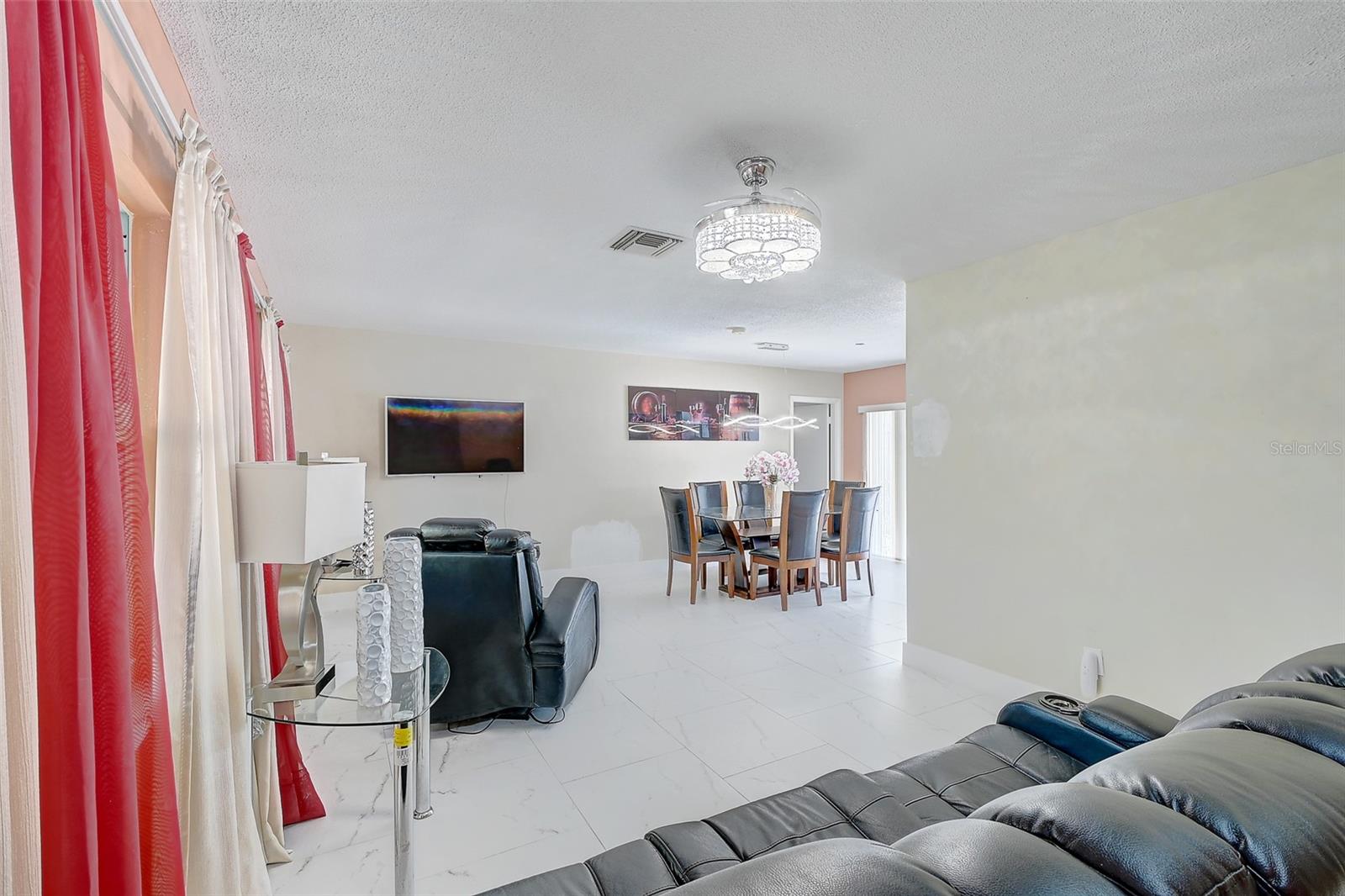 1678 COUNTRY CLUB PKWY, LEHIGH ACRES, FL, 33936