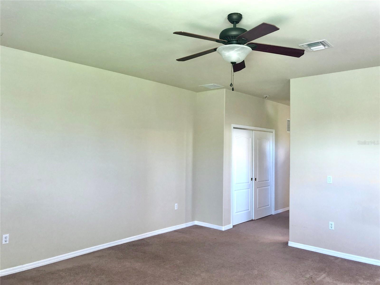 3291 MIDSHIP DR, NORTH FORT MYERS, FL, 33903