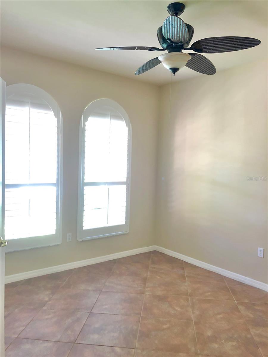 3291 MIDSHIP DR, NORTH FORT MYERS, FL, 33903