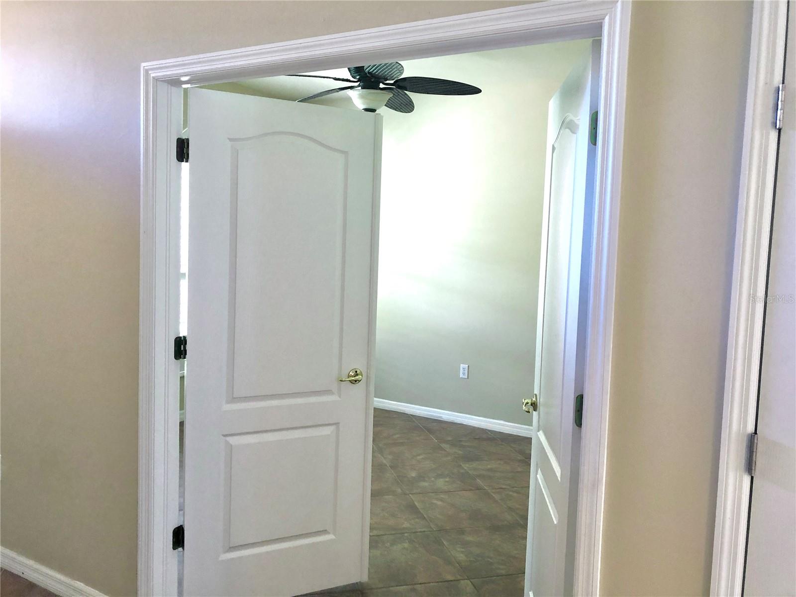 3291 MIDSHIP DR, NORTH FORT MYERS, FL, 33903
