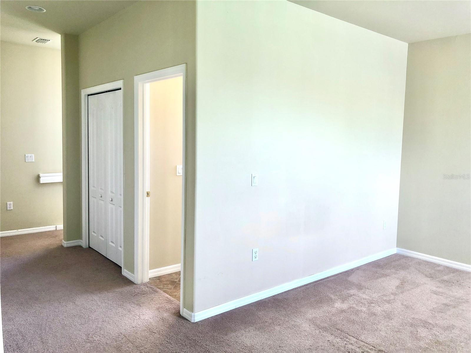 3291 MIDSHIP DR, NORTH FORT MYERS, FL, 33903