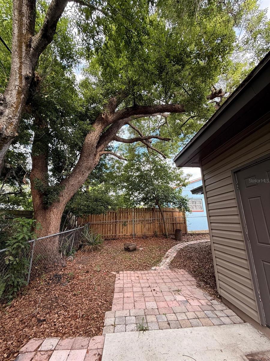 1353 LAKEVIEW RD, CLEARWATER, FL, 33756
