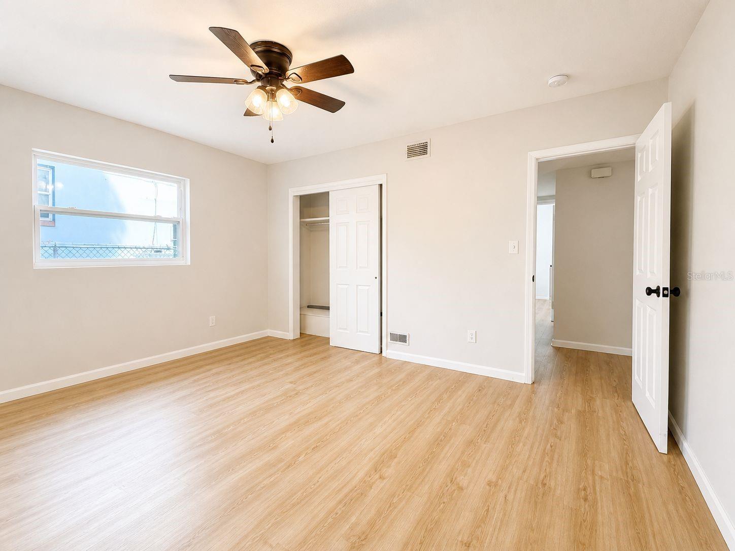 1353 LAKEVIEW RD, CLEARWATER, FL, 33756