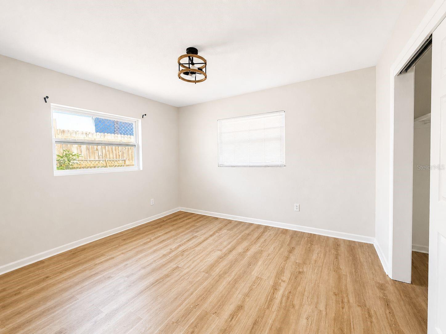 1353 LAKEVIEW RD, CLEARWATER, FL, 33756