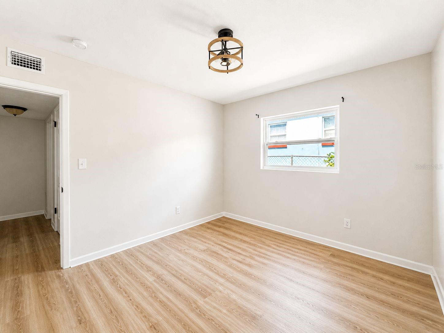 1353 LAKEVIEW RD, CLEARWATER, FL, 33756