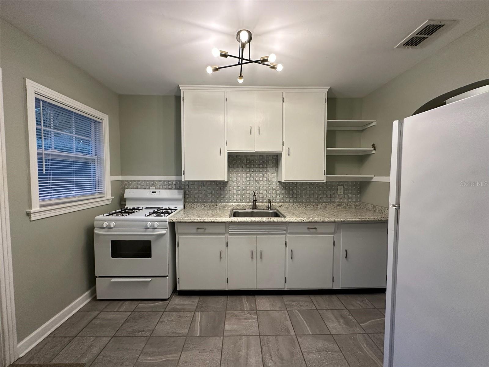 780 27TH AVE N, ST PETERSBURG, FL, 33704