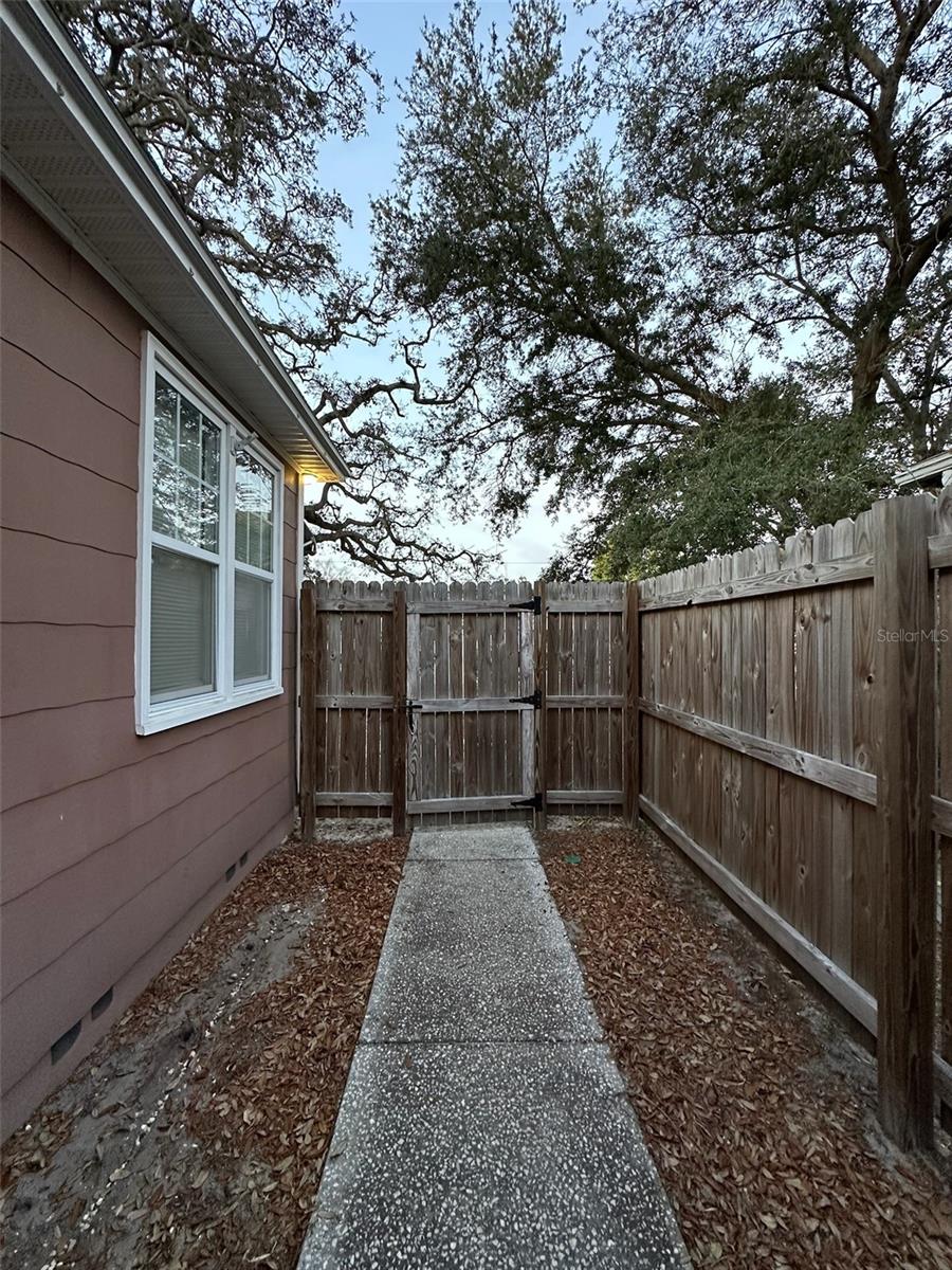 780 27TH AVE N, ST PETERSBURG, FL, 33704