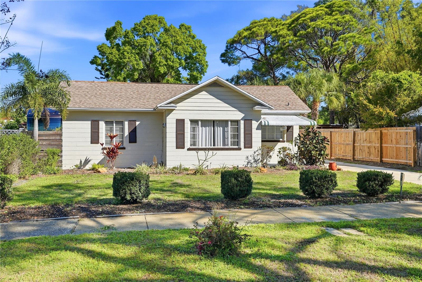 755 ALAMANDA WAY S, ST PETERSBURG, FL, 33705