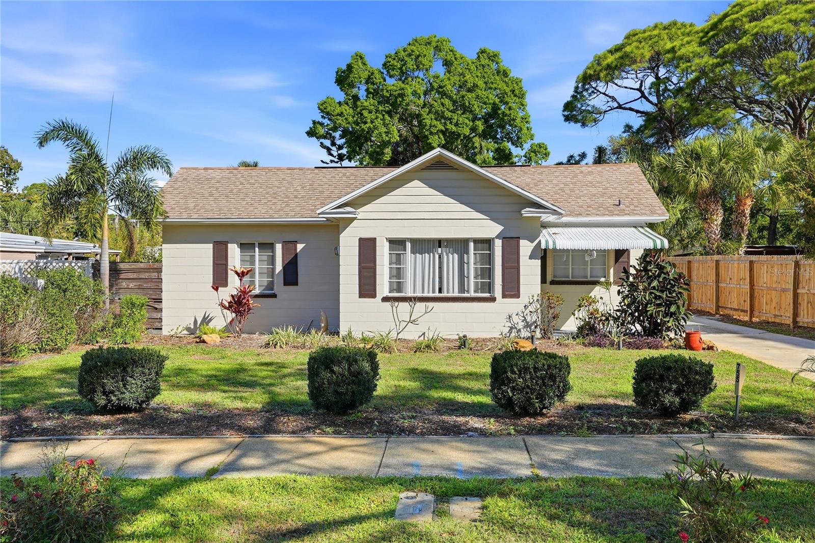 755 ALAMANDA WAY S, ST PETERSBURG, FL, 33705