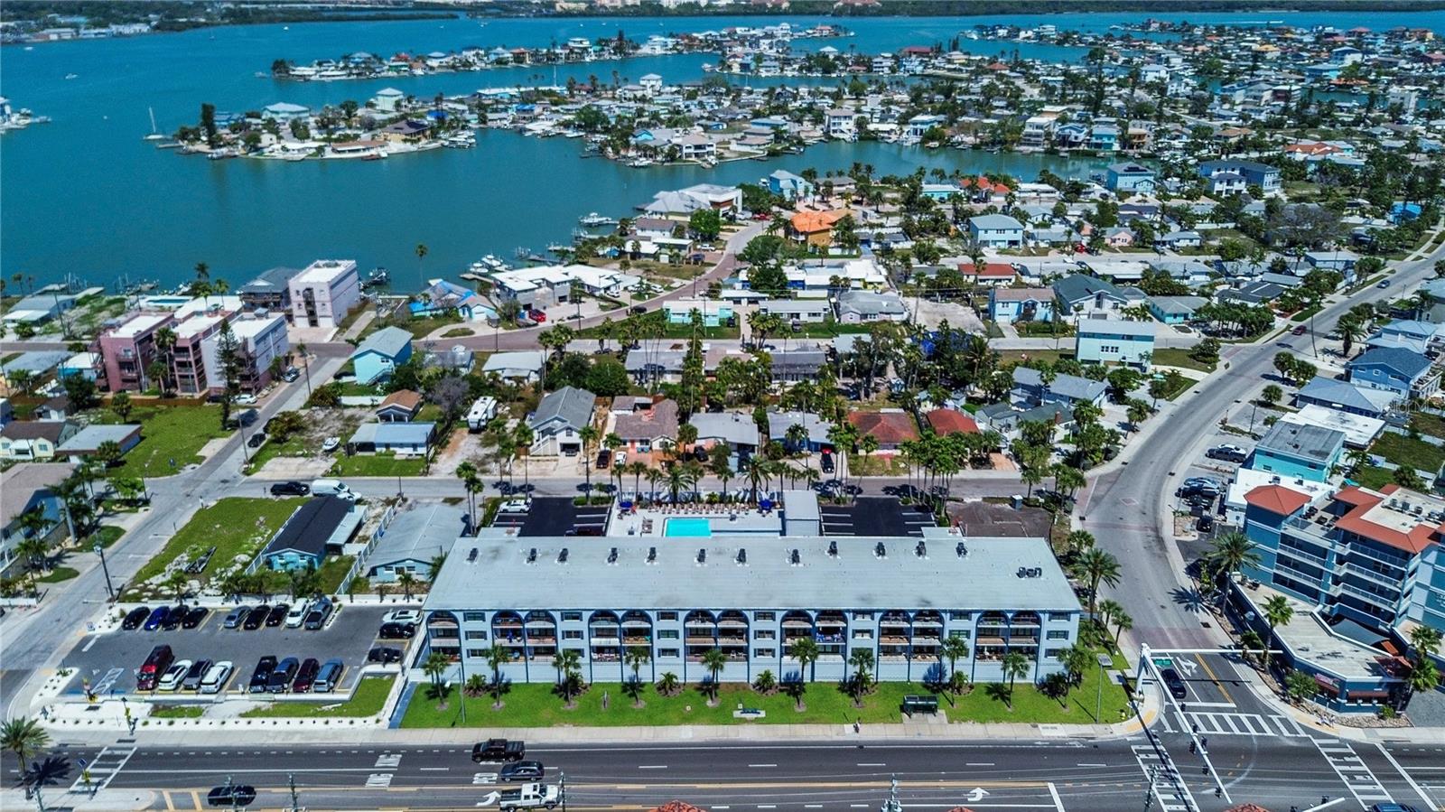 14001 GULF BLVD #207, MADEIRA BEACH, FL, 33708