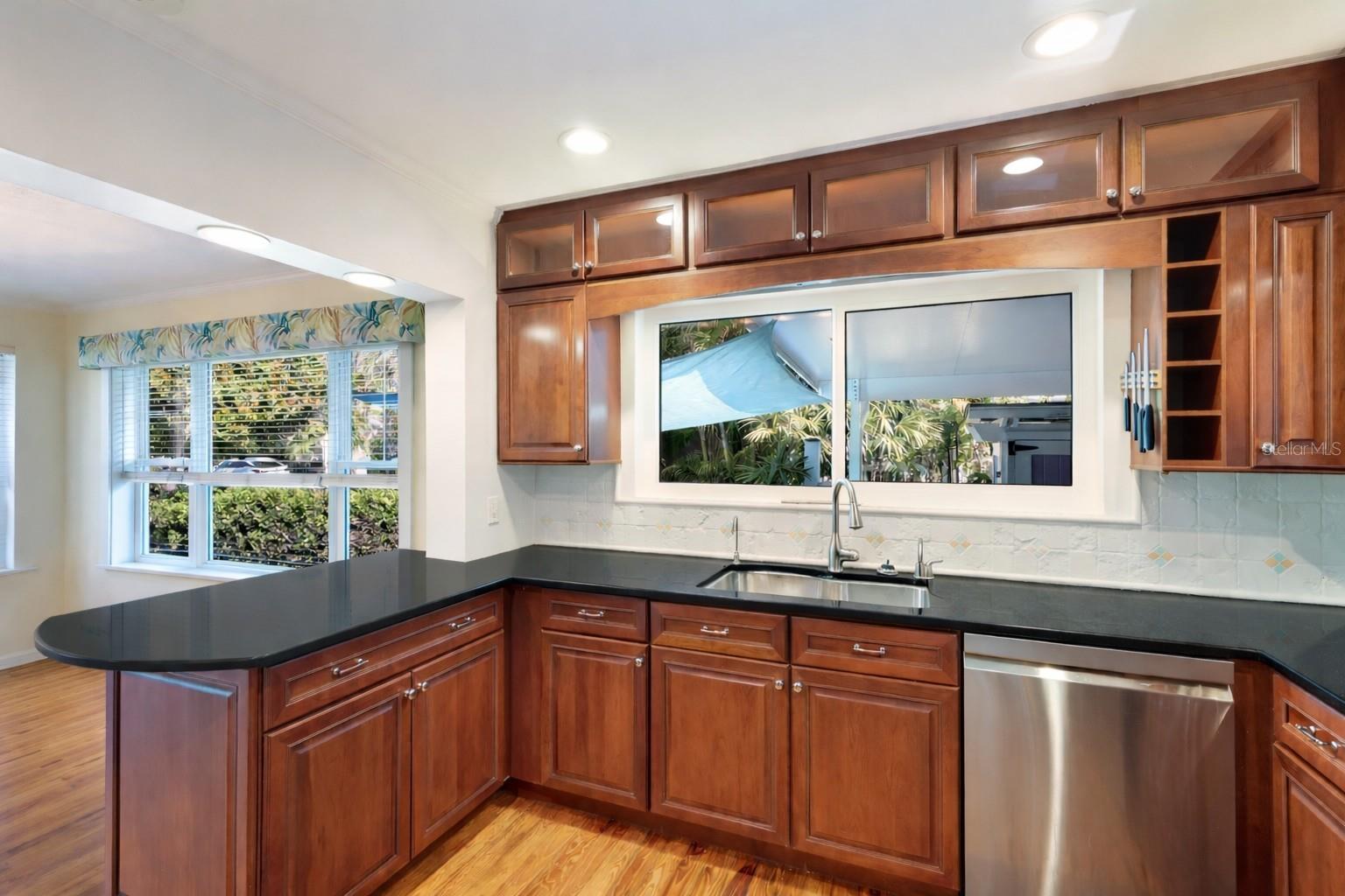 104 24TH ST NW, BRADENTON, FL, 34205