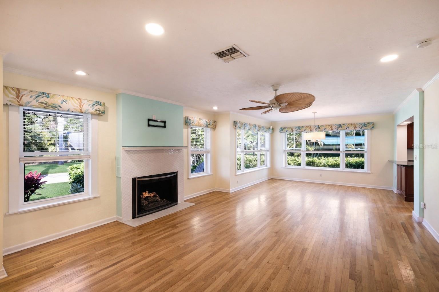 104 24TH ST NW, BRADENTON, FL, 34205