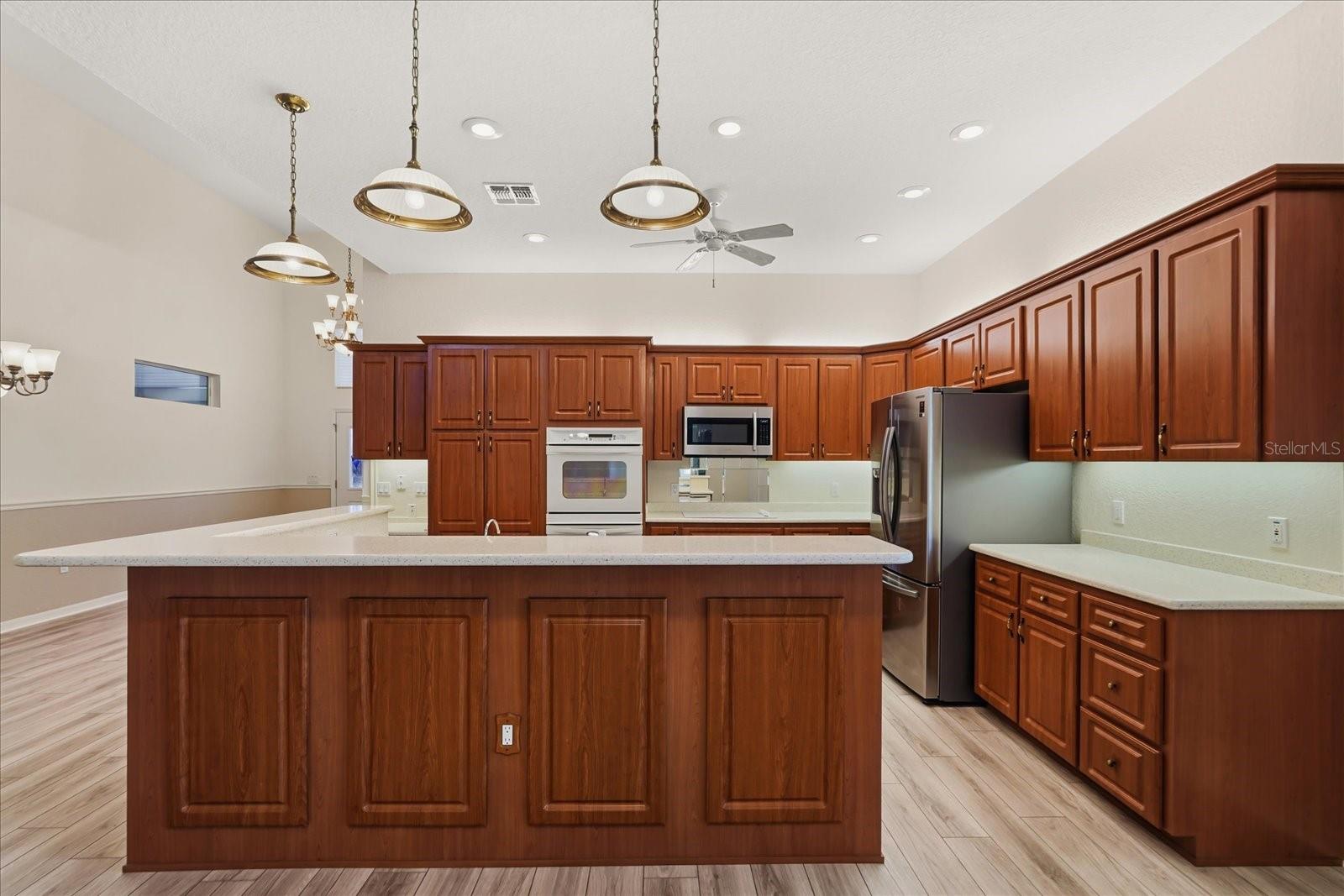1075 MOTORCOACH DR, POLK CITY, FL, 33868